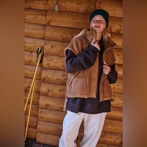 NWT FREE PEOPLE MOVEMENT Scout It Out Fleece Vest | Twig MSRP $98 M Oversized